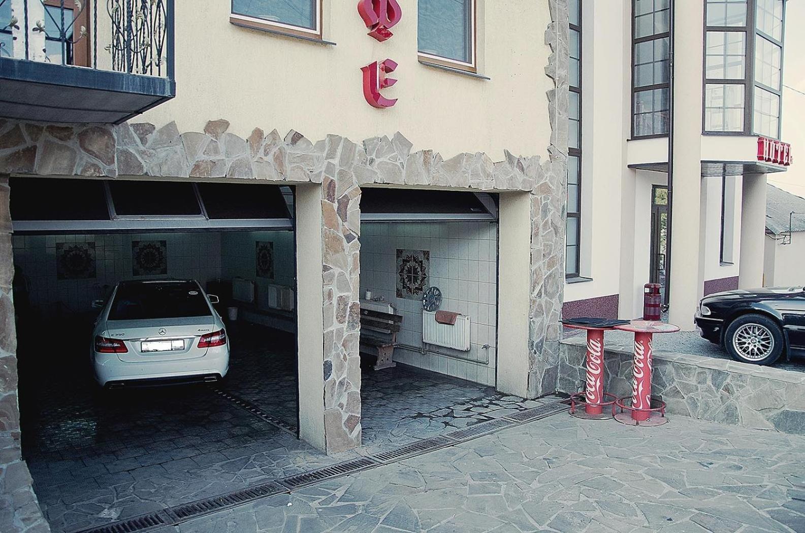 Felisa Otel *